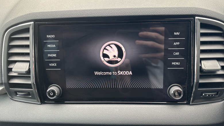 Skoda Karoq 1.0 TSI 110 SE 5dr Petrol Estate